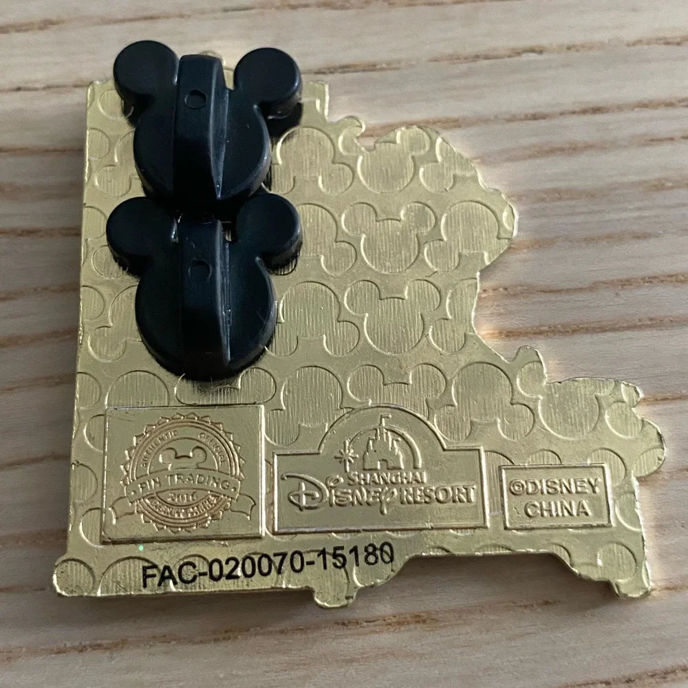 Disney Pin - Picture 2 of 4